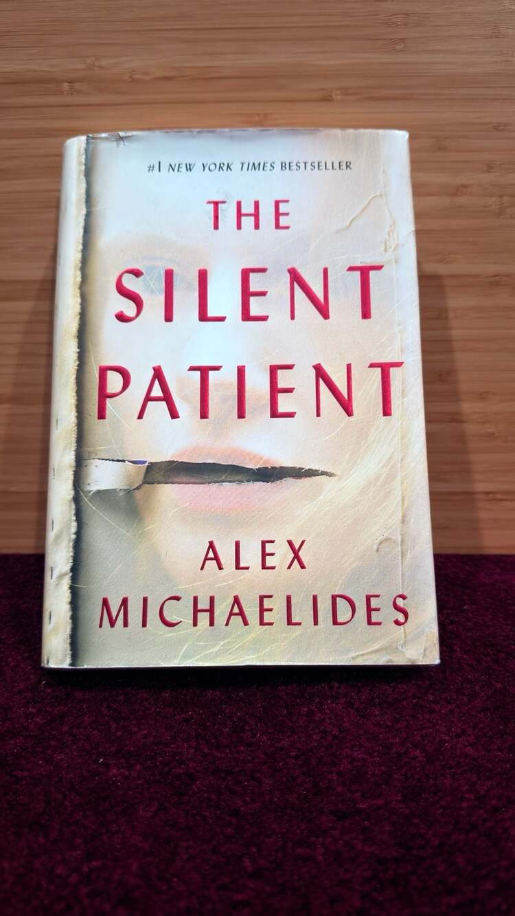 The Silent Patient Book by Alex Michaelides 9781250301703